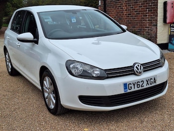 Volkswagen - Golf
