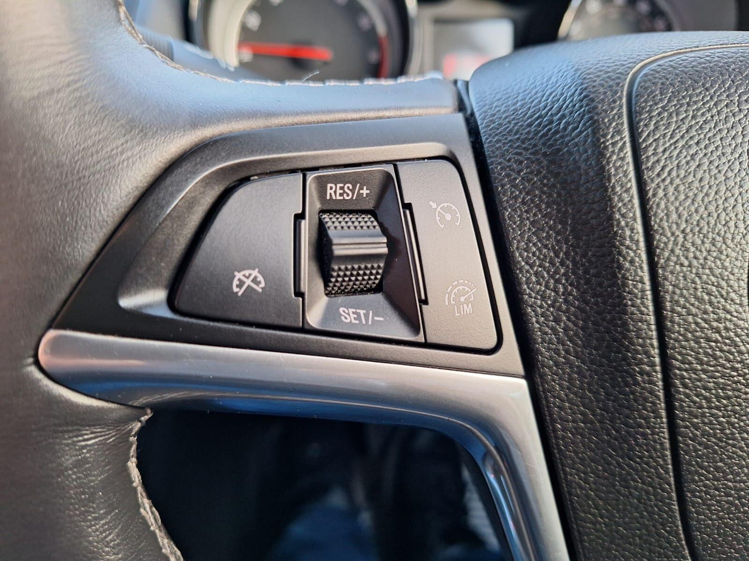 Used Vauxhall Mokka 2015 for sale - 76400599: Photo 22