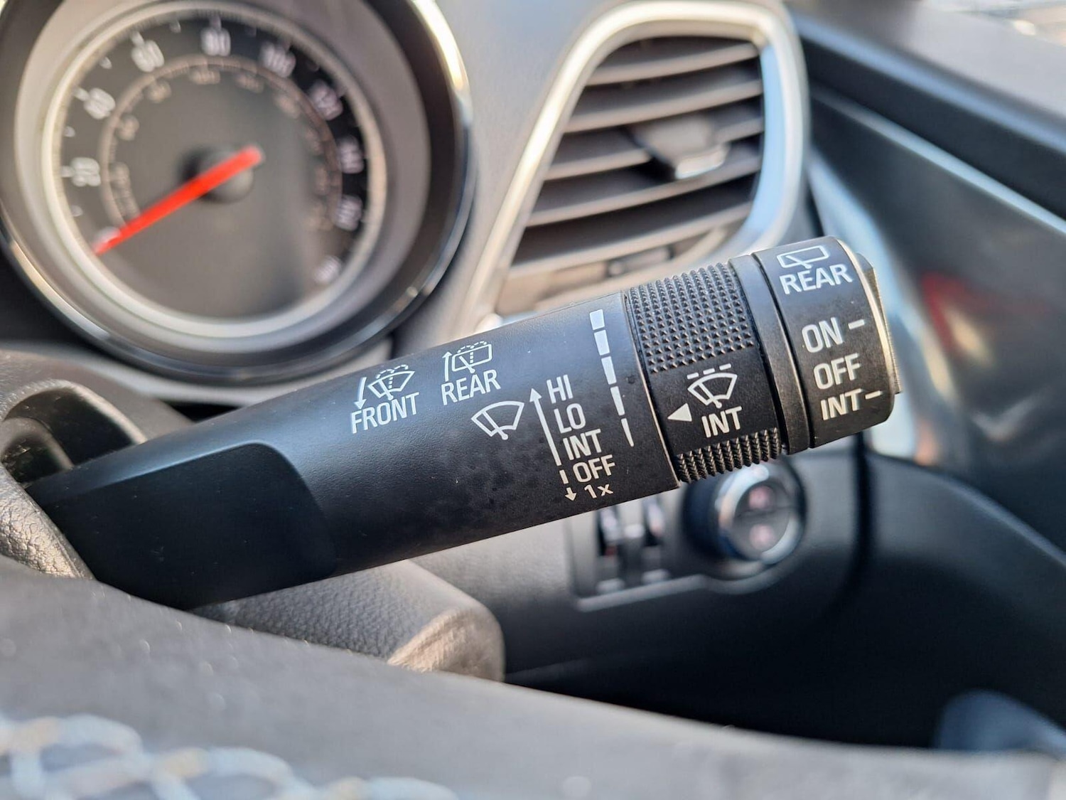 Used Vauxhall Mokka 2015 for sale - 76400599: Photo 40