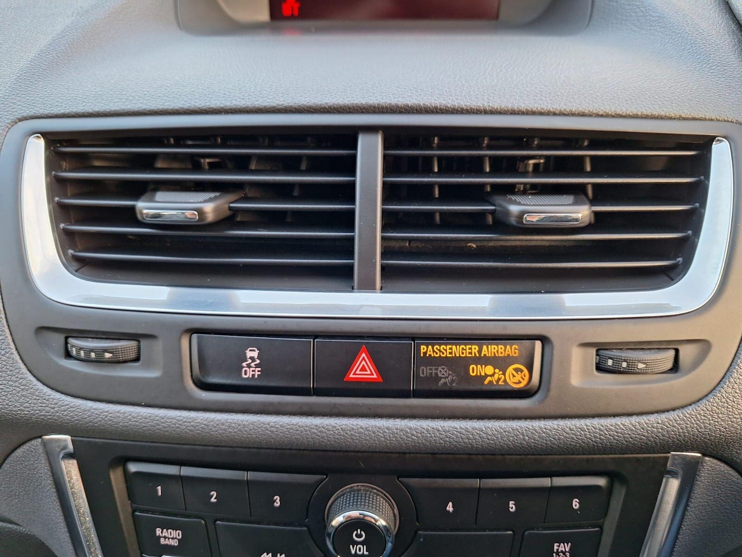 Used Vauxhall Mokka 2015 for sale - 76400599: Photo 43