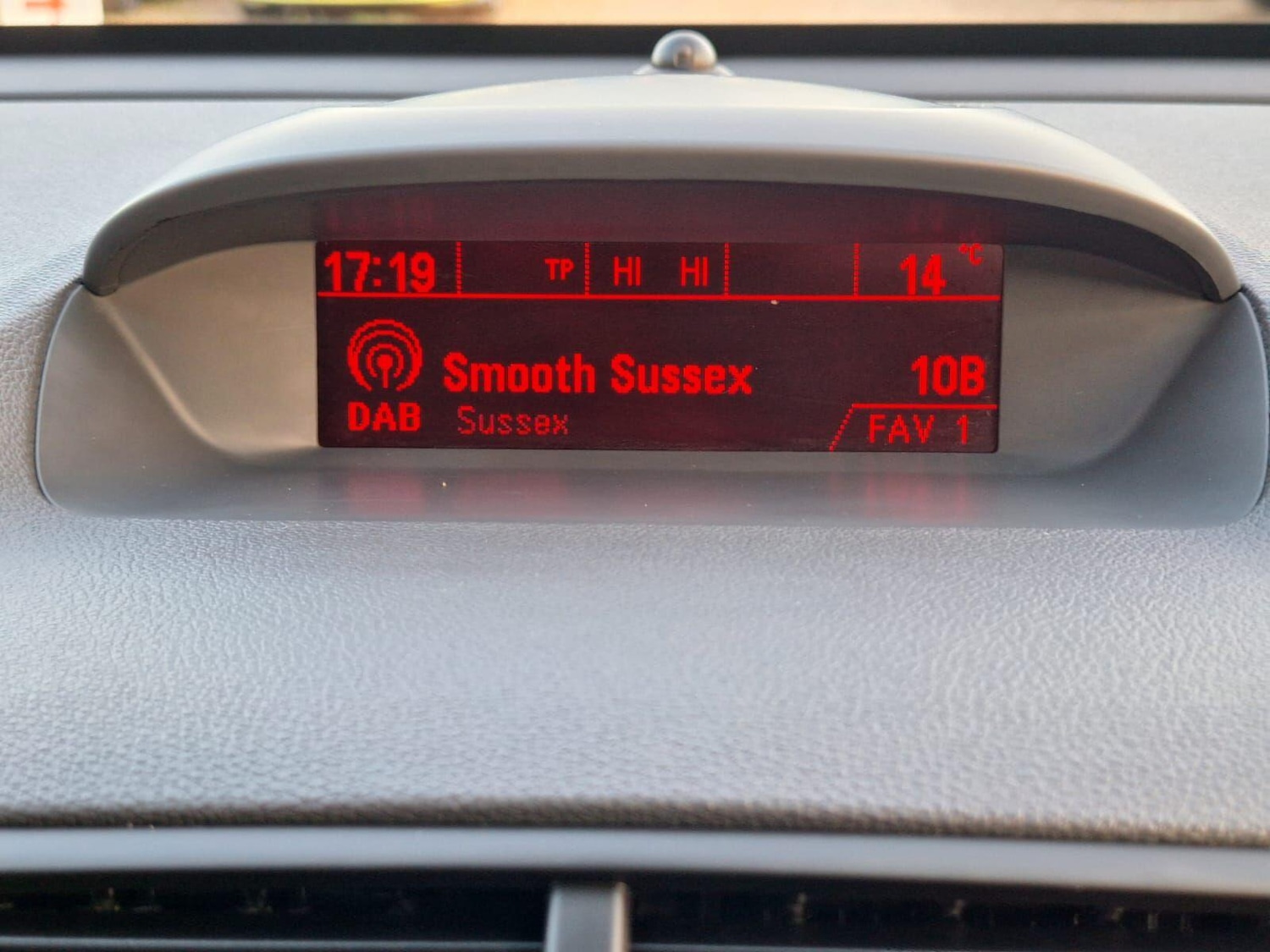 Used Vauxhall Mokka 2015 for sale - 76400599: Photo 46