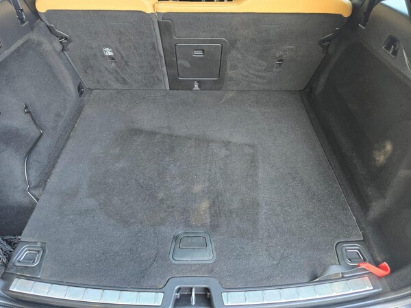 Used Volvo XC60 2018 for sale - 75981881: Photo 11