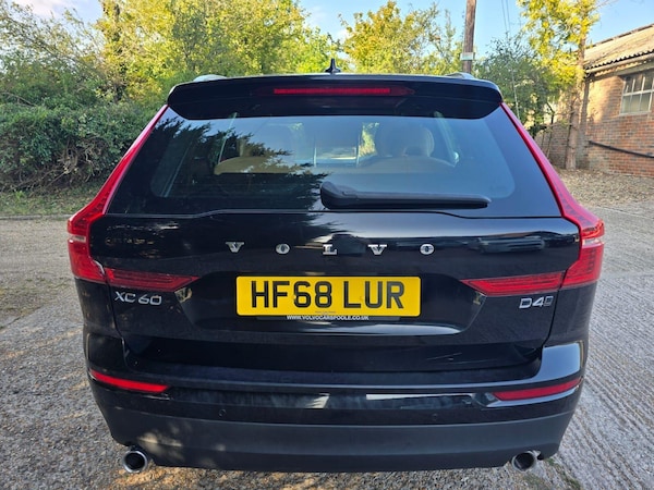 Used Volvo XC60 2018 for sale - 75981881: Photo 7
