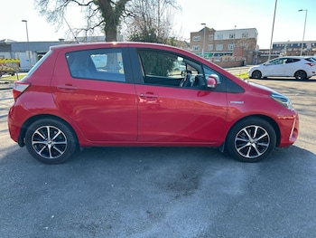 Used Toyota Yaris 2018 for sale - 75981876: Photo