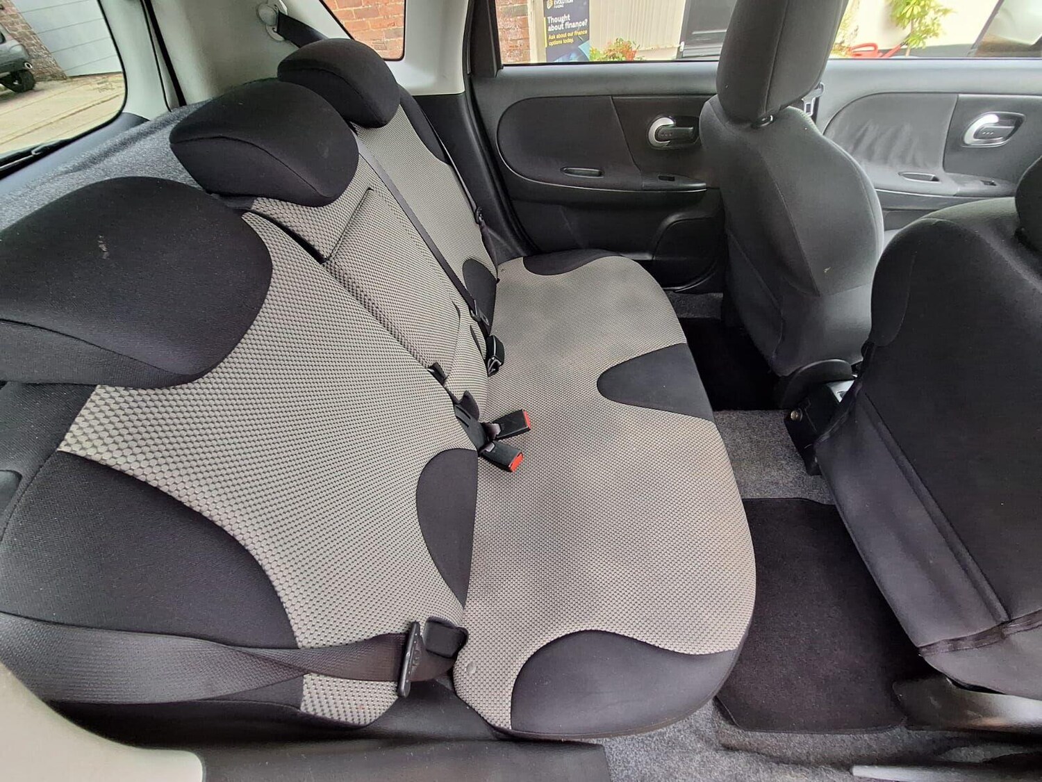 Used Nissan Note 2011 for sale - 76474801: Photo 13