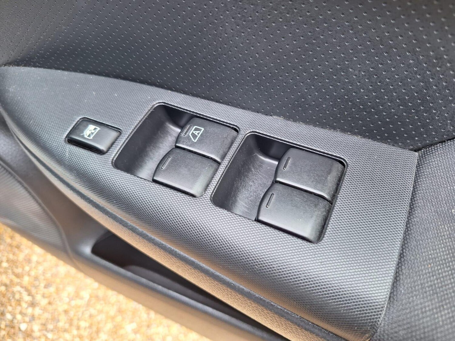 Used Nissan Note 2011 for sale - 76474801: Photo 16