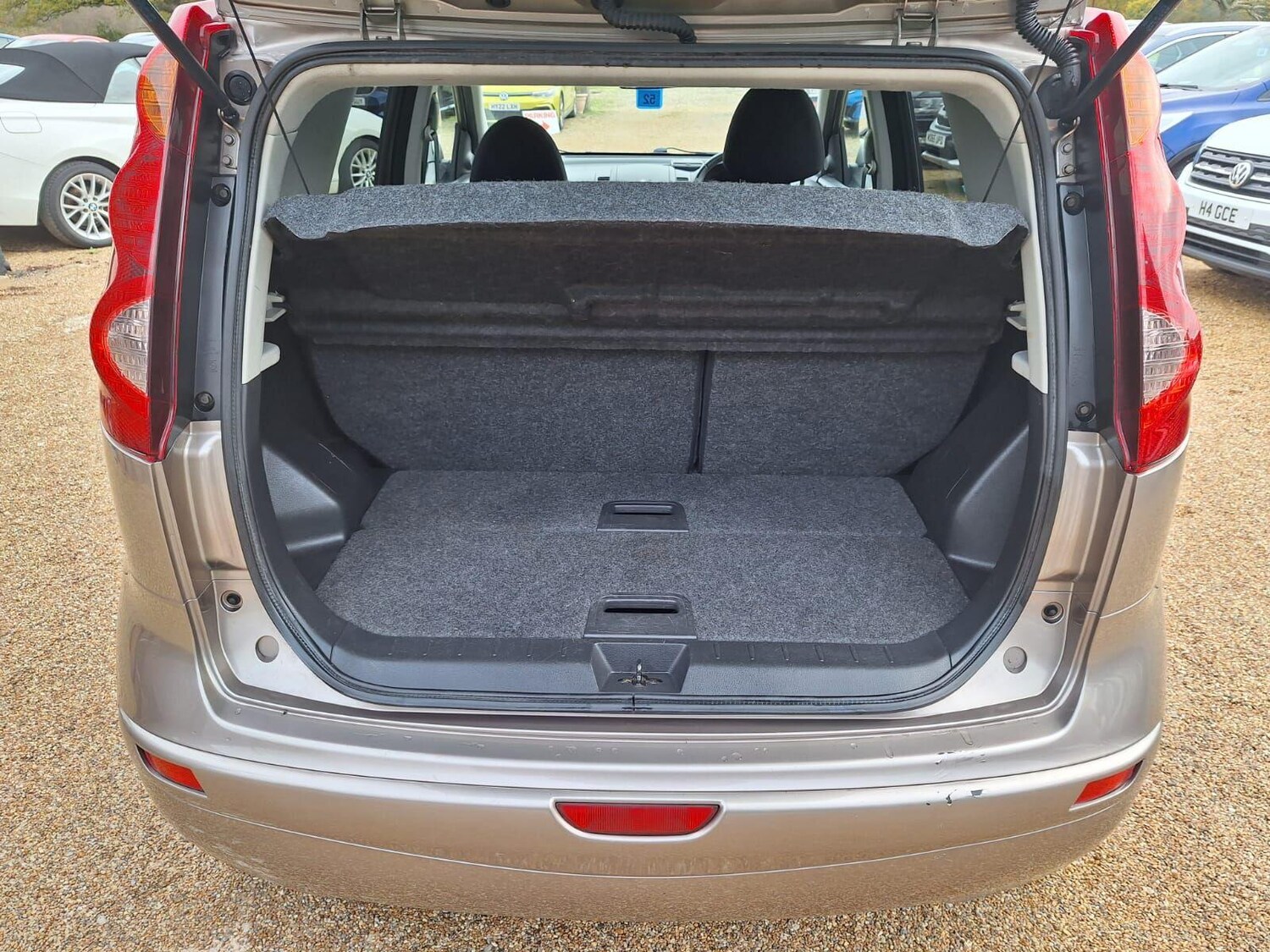 Used Nissan Note 2011 for sale - 76474801: Photo 38