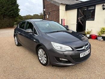 2013 - 1.6i 16V Tech Line 5dr Auto