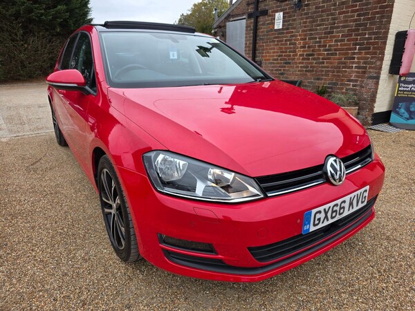 Used Volkswagen Golf 2016 for sale - 76261737: Photo 1