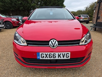 Used Volkswagen Golf 2016 for sale - 76261737: Photo 2