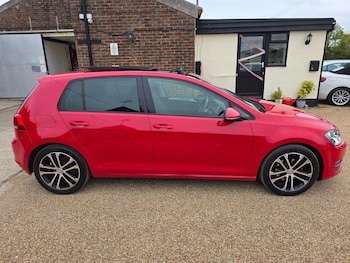 Used Volkswagen Golf 2016 for sale - 76261737: Photo 4