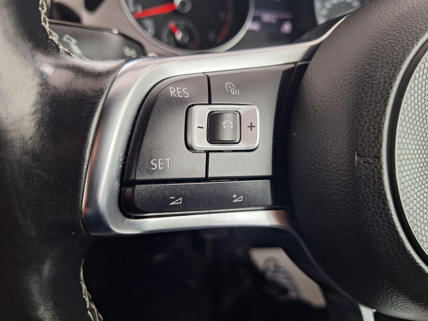 Used Volkswagen Golf 2017 for sale - 76327991: Photo 25