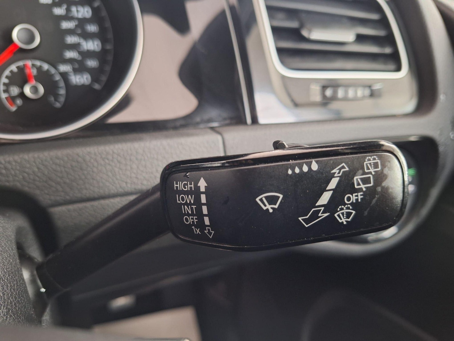 Used Volkswagen Golf 2017 for sale - 76327991: Photo 29
