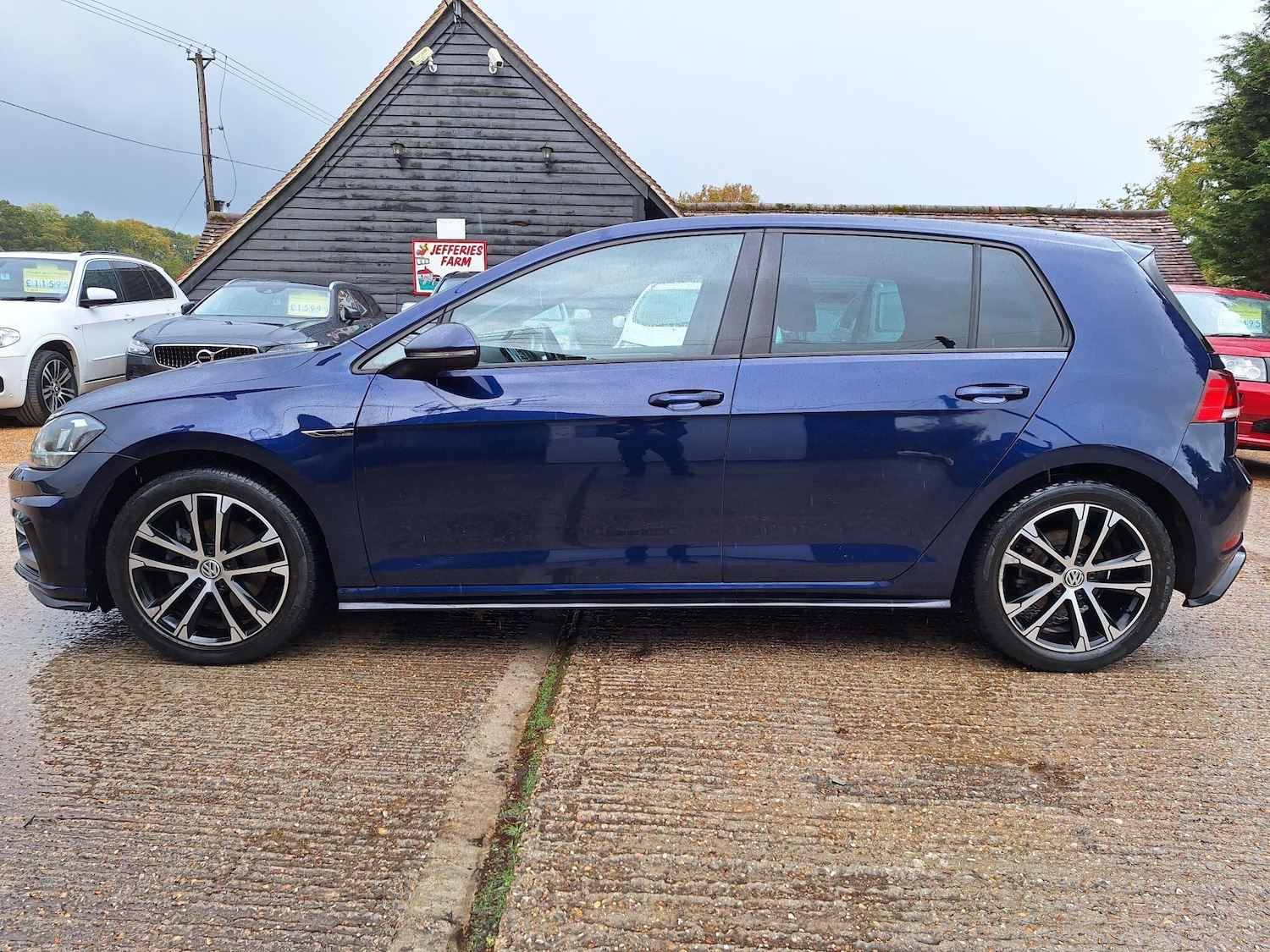 Used Volkswagen Golf 2017 for sale - 76327991: Photo 4