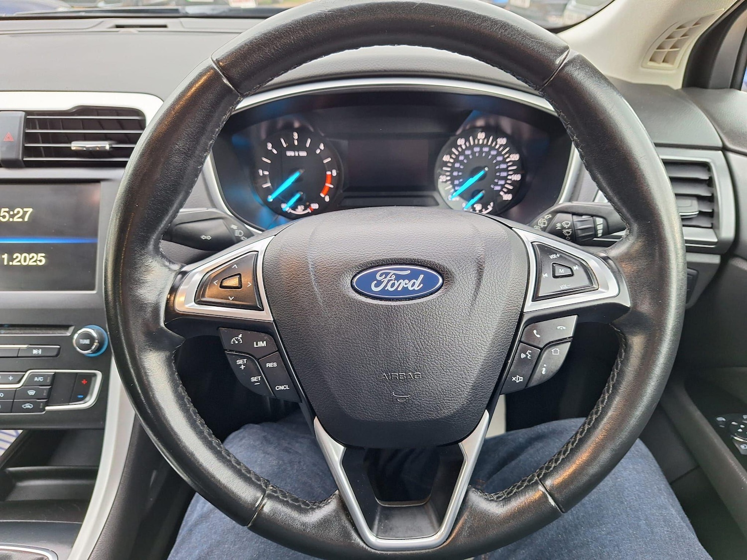 Used Ford Mondeo 2014 for sale - 76552197: Photo 38