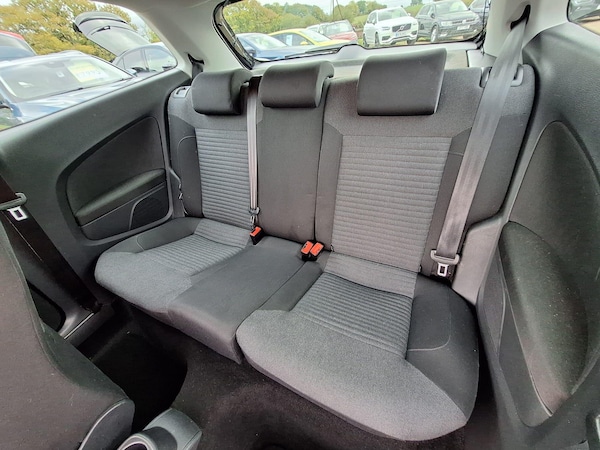 Used Volkswagen Polo 2011 for sale - 76310079: Photo 10