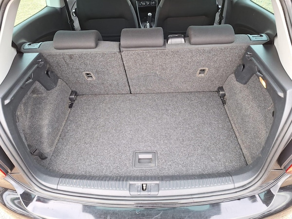 Used Volkswagen Polo 2011 for sale - 76310079: Photo 12