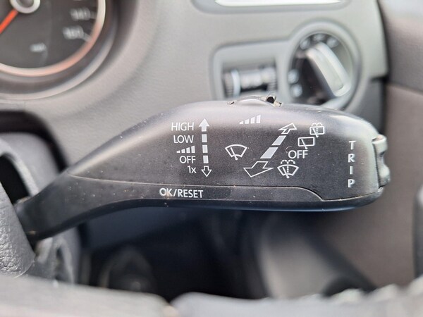 Used Volkswagen Polo 2011 for sale - 76310079: Photo 17