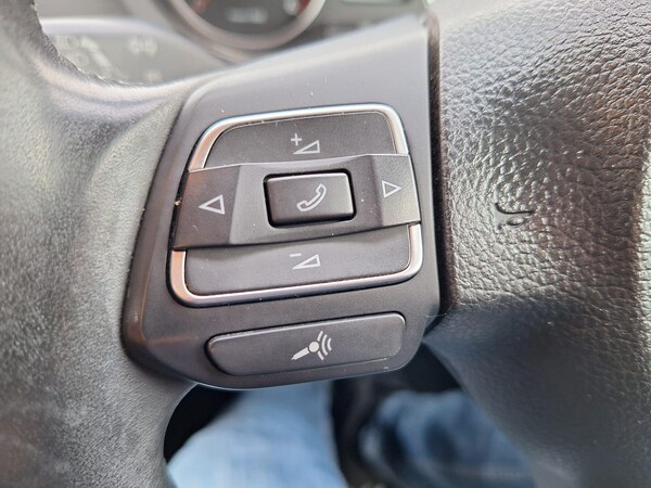 Used Volkswagen Polo 2011 for sale - 76310079: Photo 18