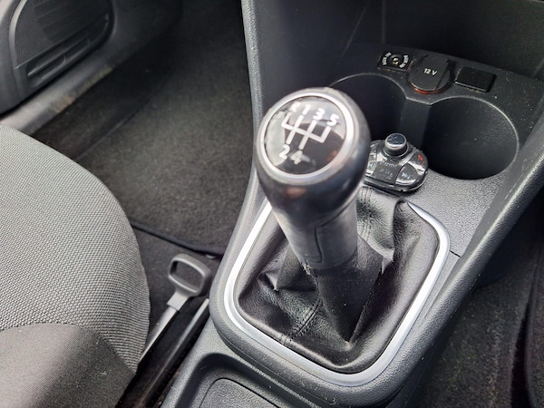 Used Volkswagen Polo 2011 for sale - 76310079: Photo 25