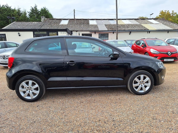 Used Volkswagen Polo 2011 for sale - 76310079: Photo 4