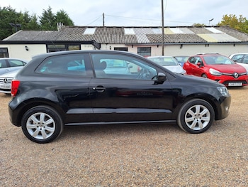 Used Volkswagen Polo 2011 for sale - 76310079: Photo 4