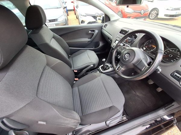 Used Volkswagen Polo 2011 for sale - 76310079: Photo 9