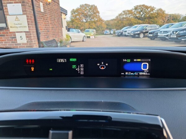 Used Toyota Prius 2016 for sale - 76285533: Photo 37
