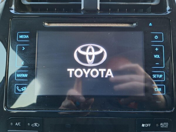 Used Toyota Prius 2016 for sale - 76285533: Photo 44