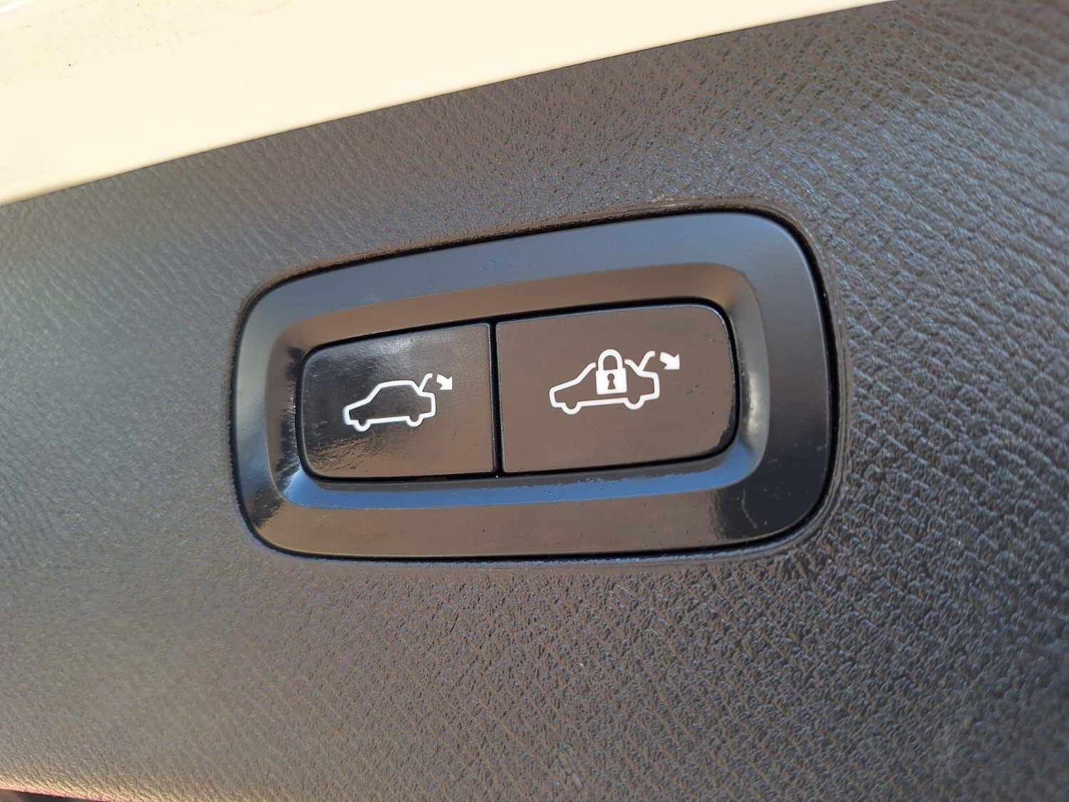 Used Volvo XC90 2016 for sale - 76022034: Photo 21