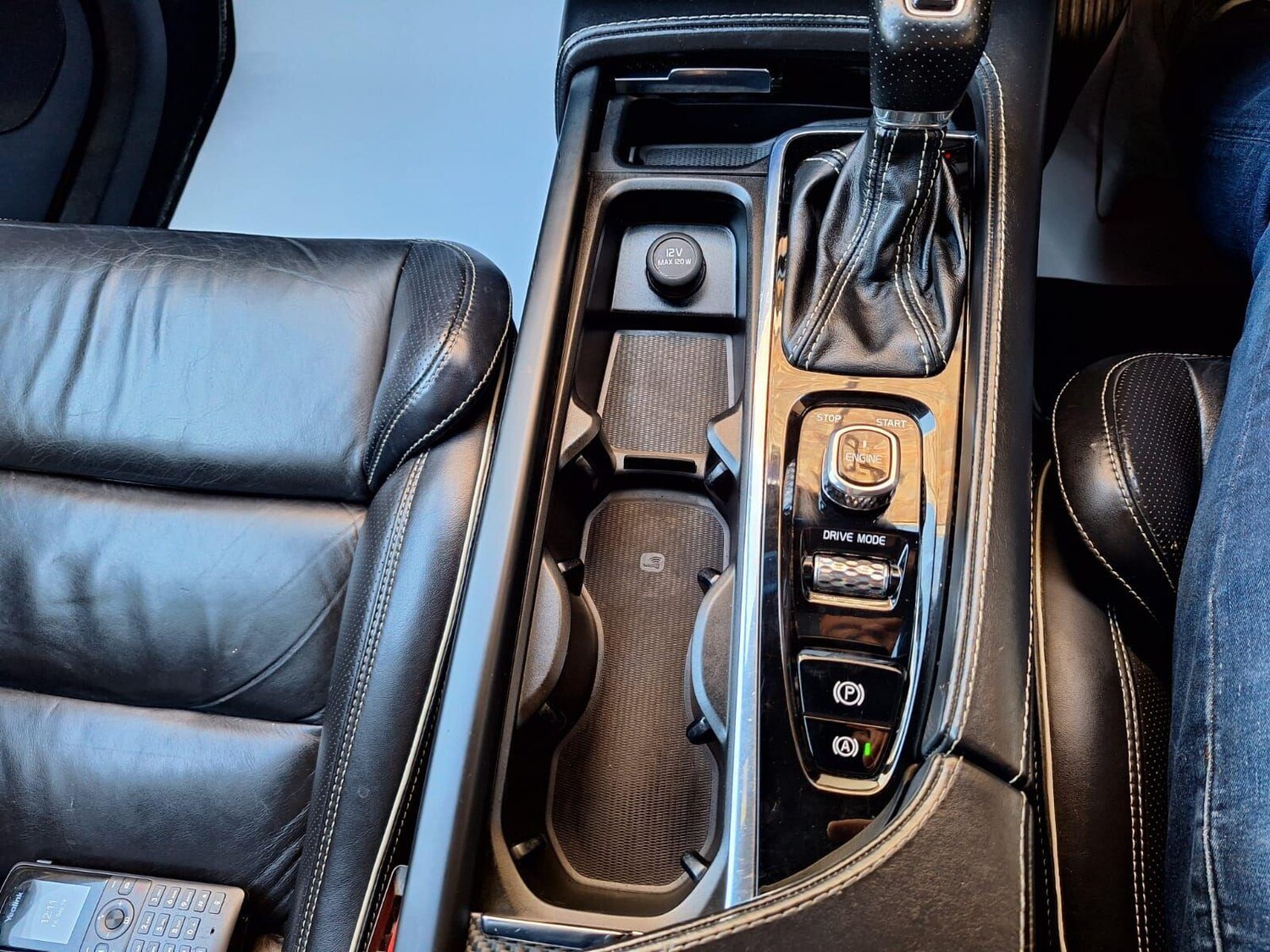 Used Volvo XC90 2016 for sale - 76022034: Photo 41