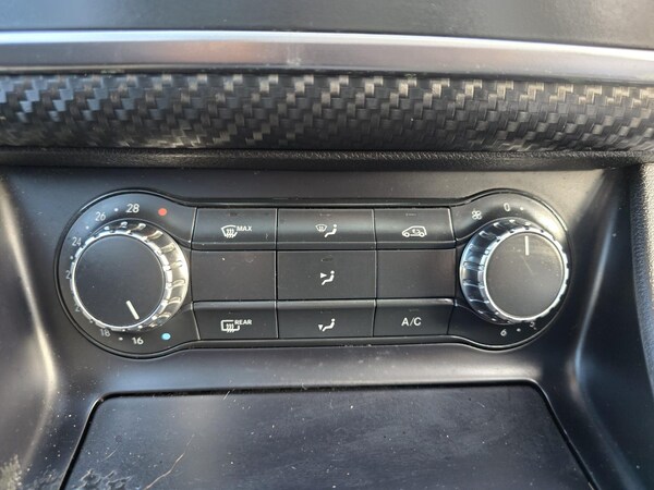 Used Mercedes-Benz A-Class 2013 for sale - 76251711: Photo 26