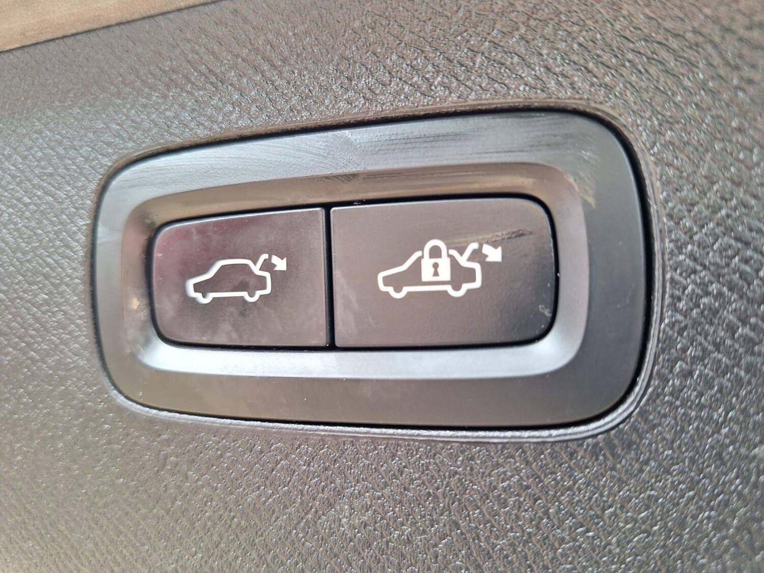 Used Volvo XC90 2017 for sale - 76501238: Photo 17