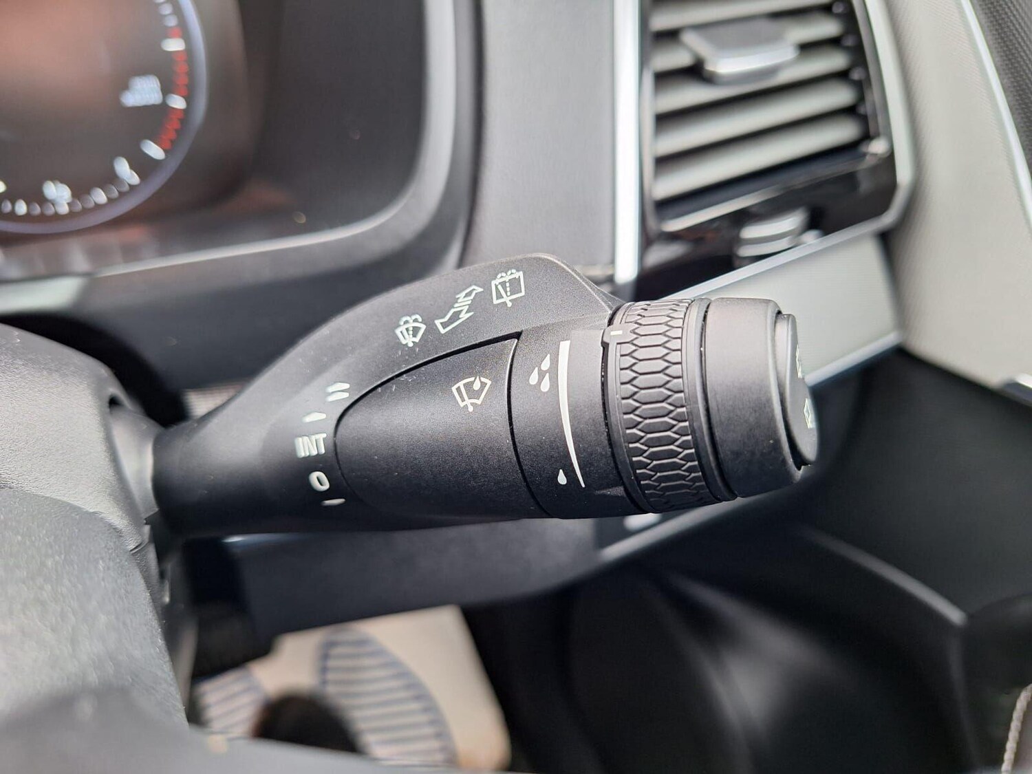 Used Volvo XC90 2017 for sale - 76501238: Photo 25