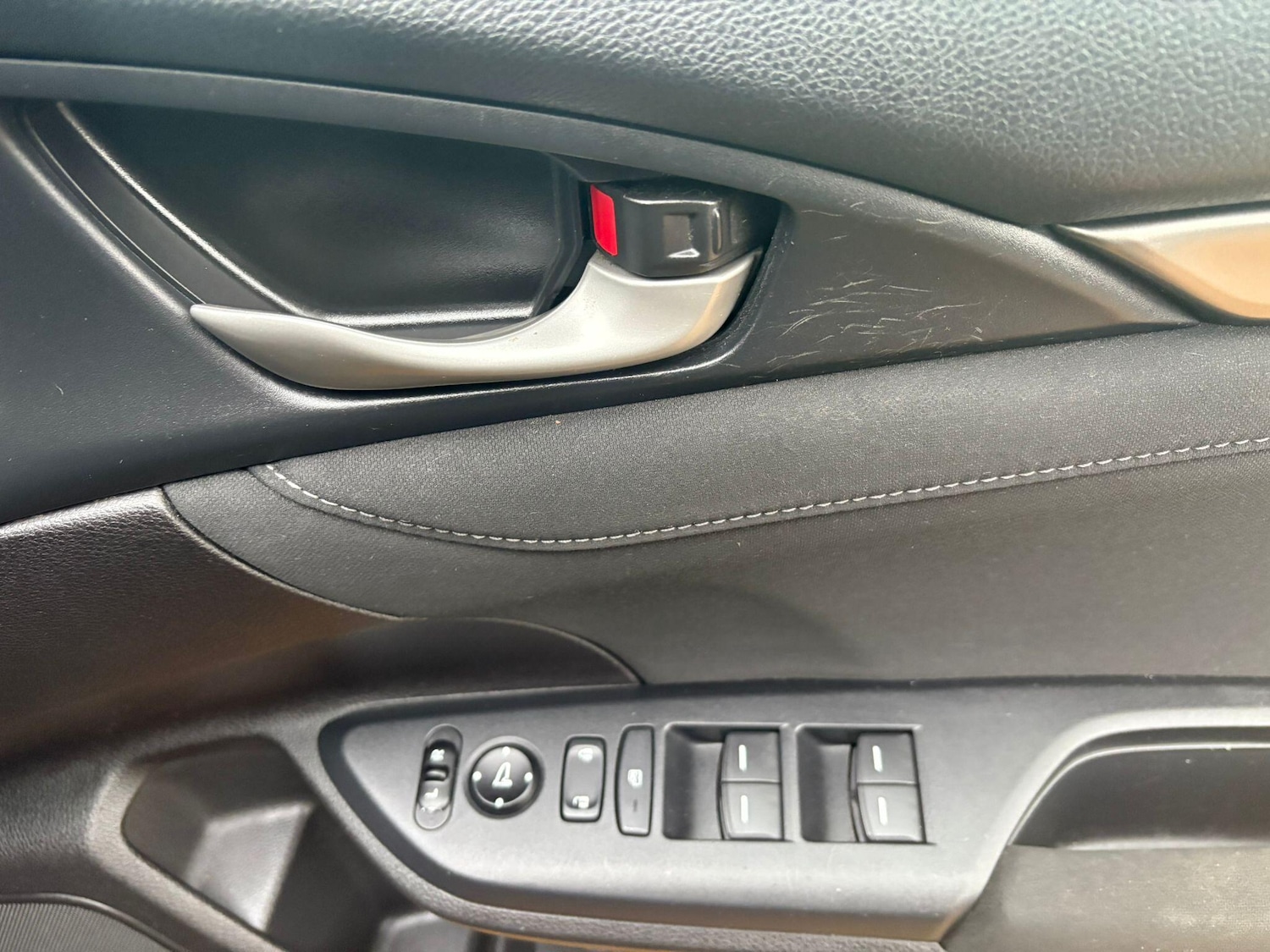 Used Honda Civic 2019 for sale - 76514674: Photo 17