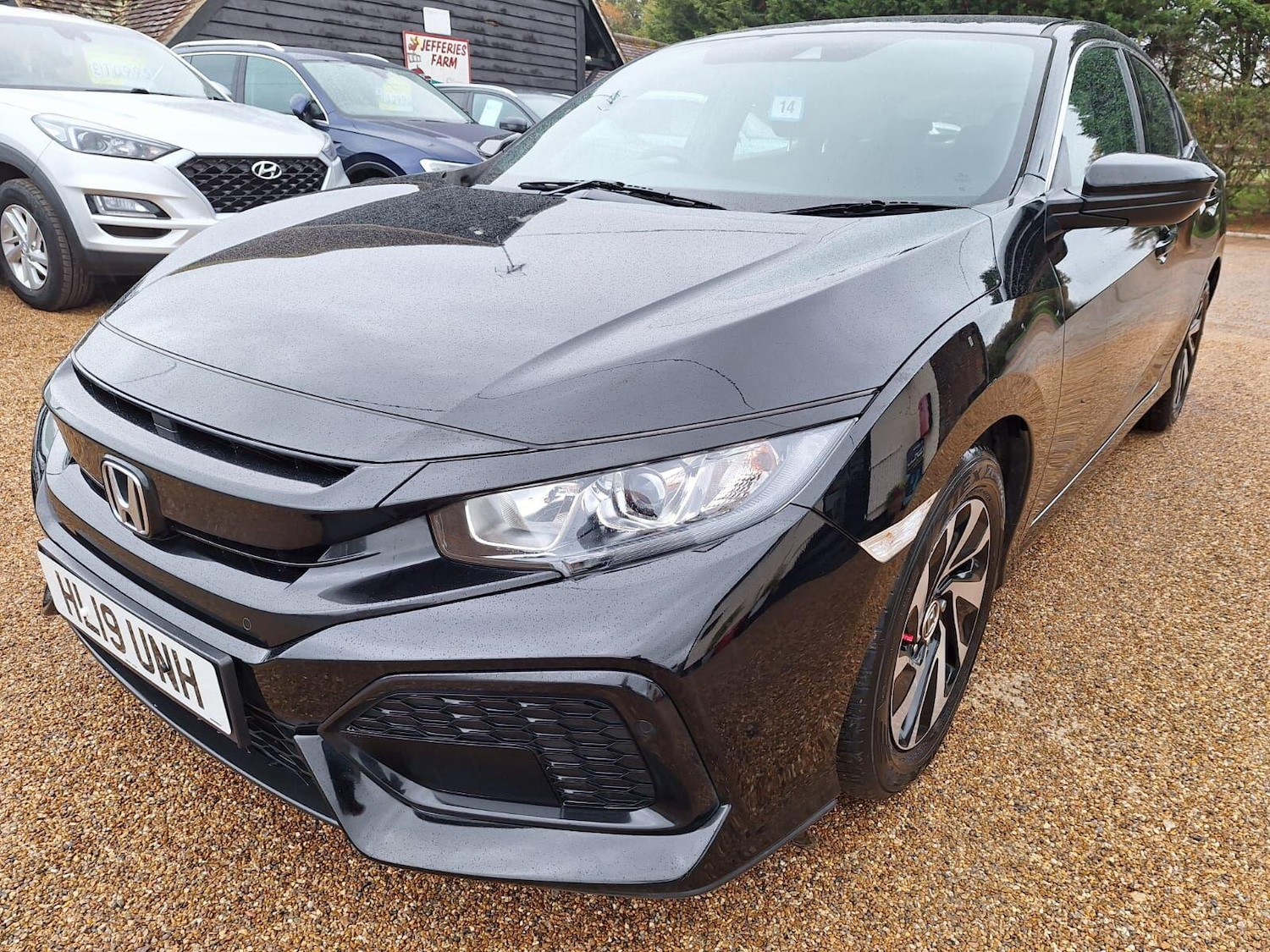 Used Honda Civic 2019 for sale - 76514674: Photo 3