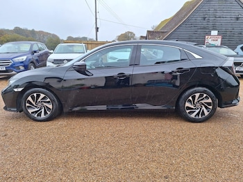 Used Honda Civic 2019 for sale - 76514674: Photo