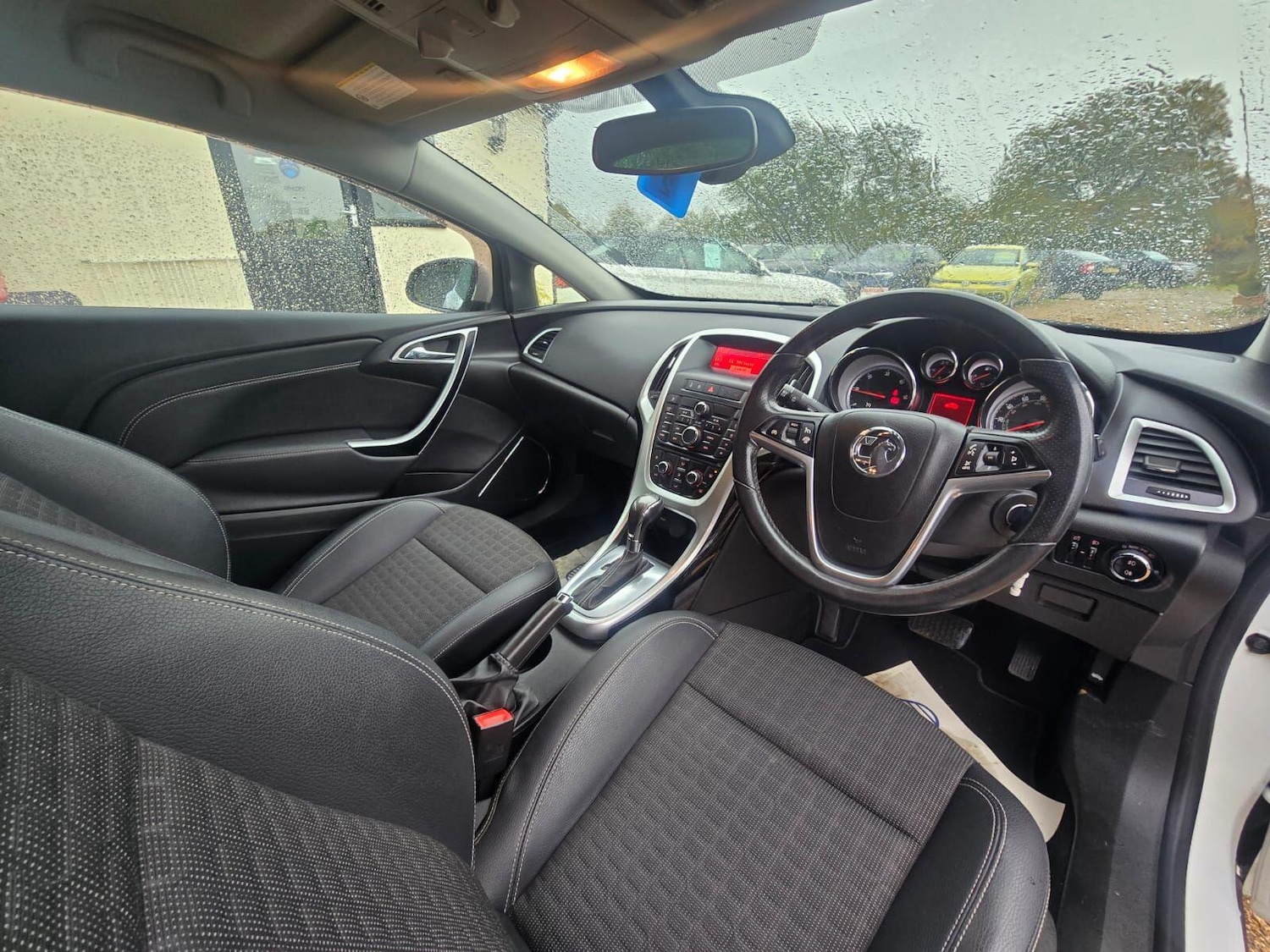 Used Vauxhall Astra GTC 2013 for sale - 76410458: Photo 13