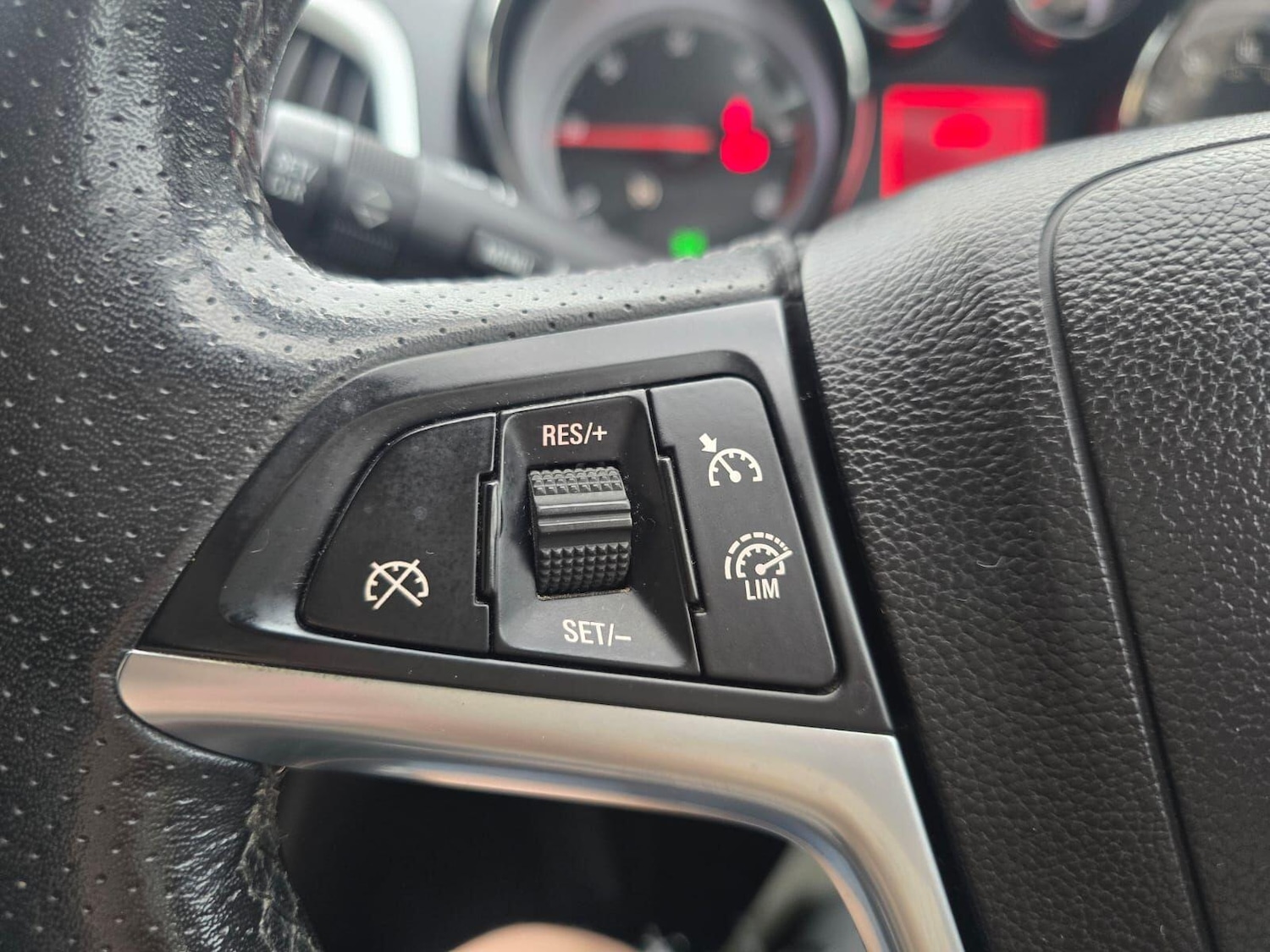 Used Vauxhall Astra GTC 2013 for sale - 76410458: Photo 18