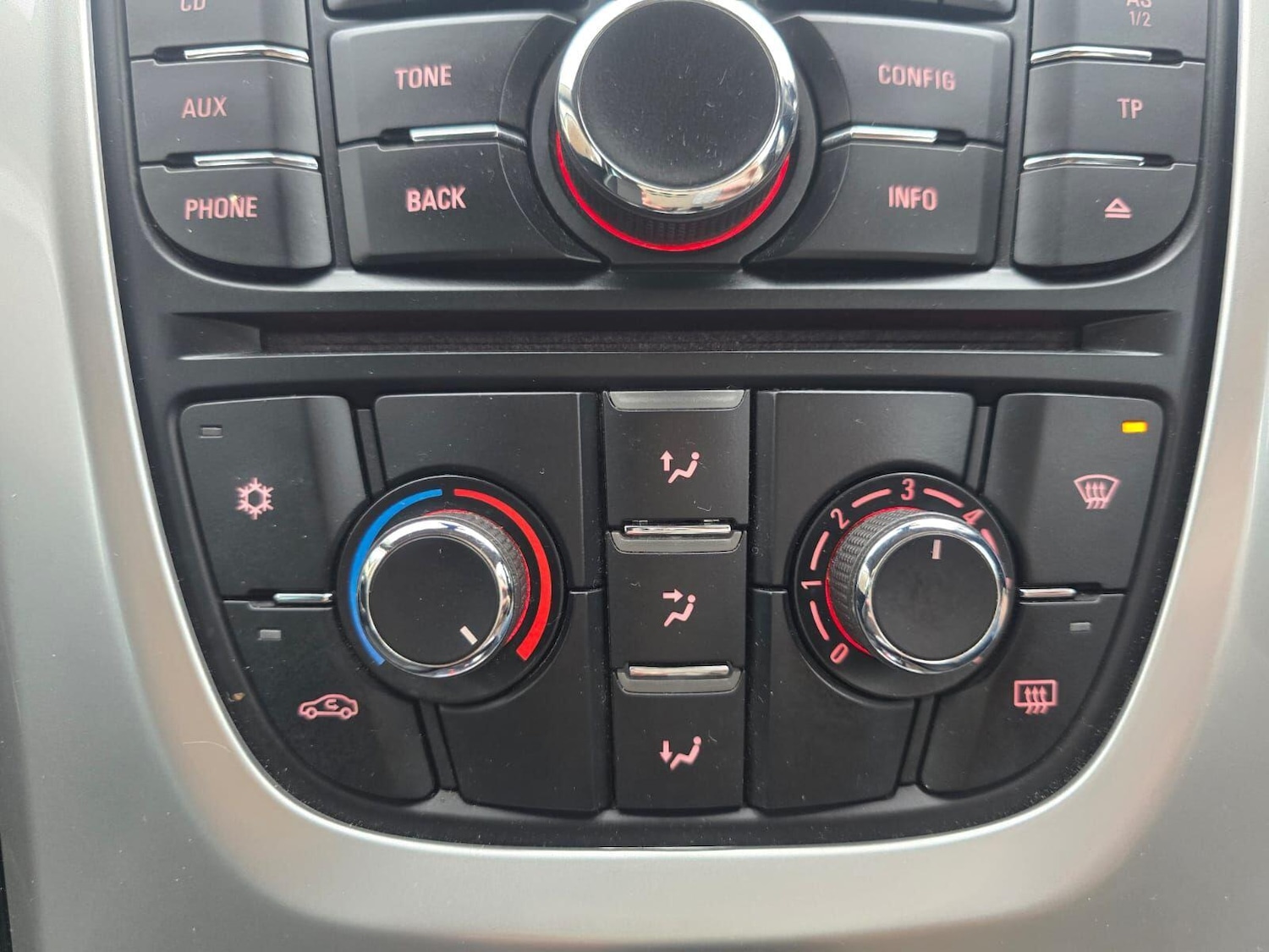 Used Vauxhall Astra GTC 2013 for sale - 76410458: Photo 21