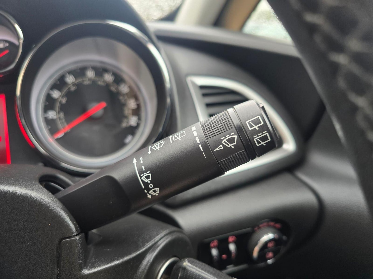 Used Vauxhall Astra GTC 2013 for sale - 76410458: Photo 27