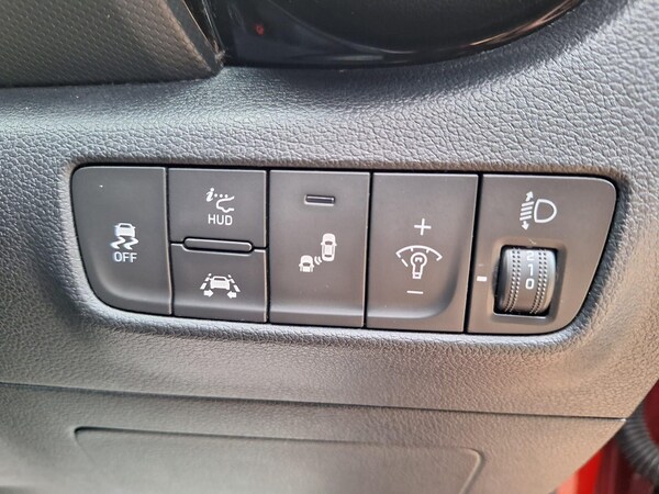 Used Hyundai KONA 2019 for sale - 76285536: Photo 28