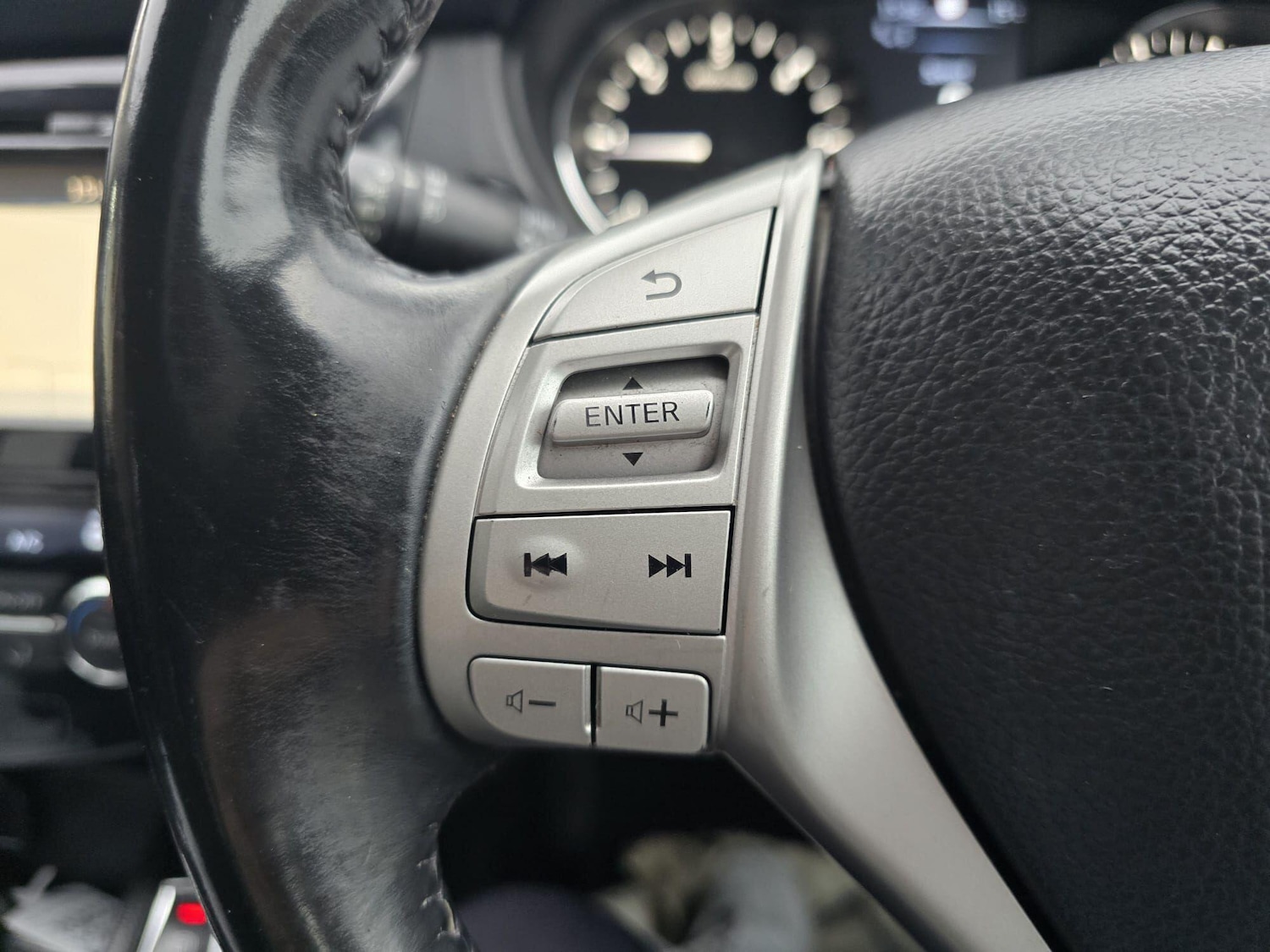 Used Nissan Qashqai 2014 for sale - 76318752: Photo 26