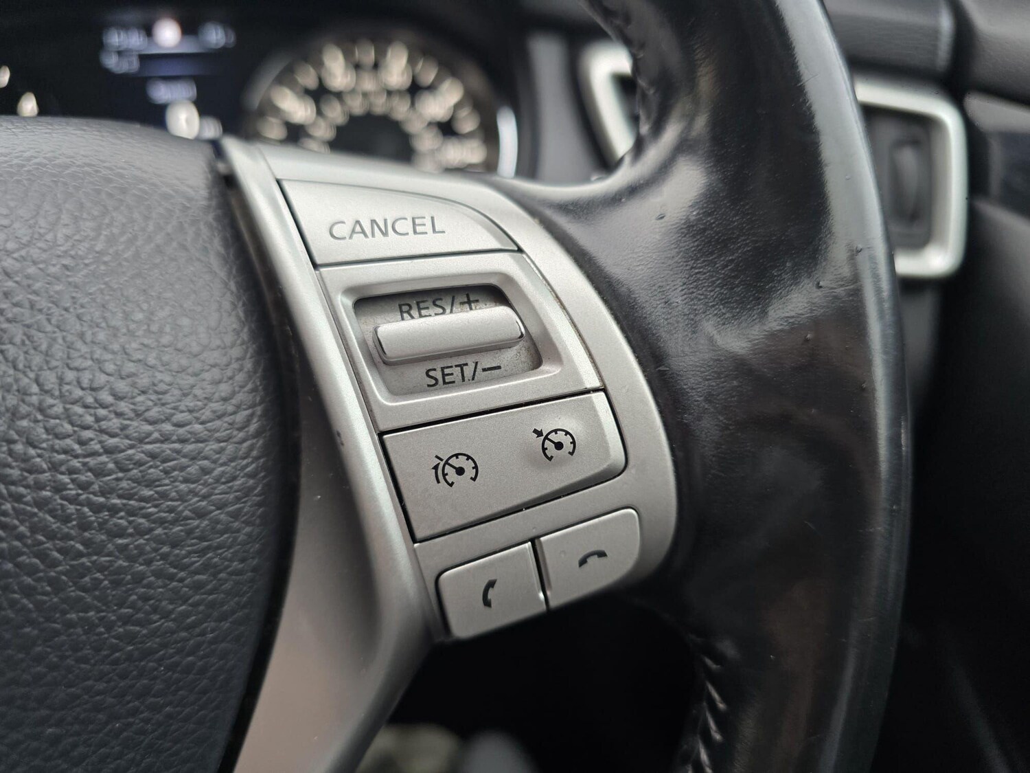 Used Nissan Qashqai 2014 for sale - 76318752: Photo 27