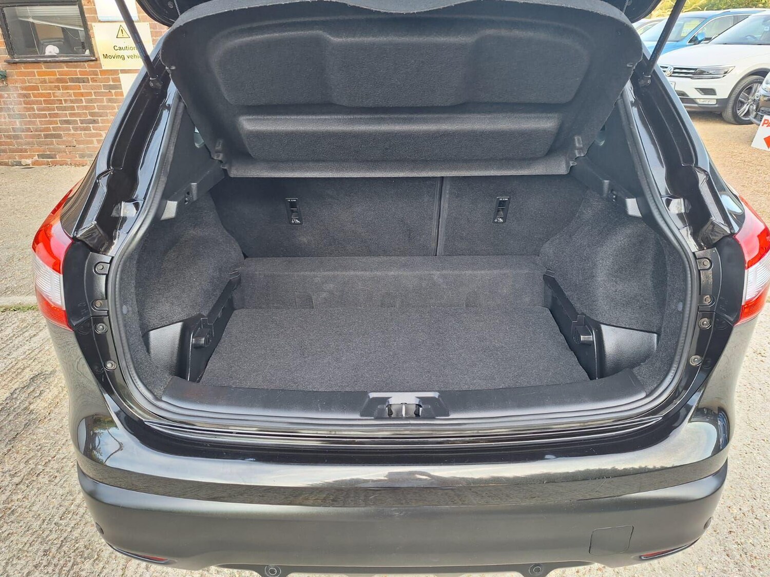 Vehicle 33