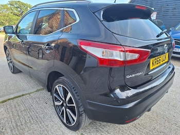 Used Nissan Qashqai 2016 for sale - 75981860: Photo