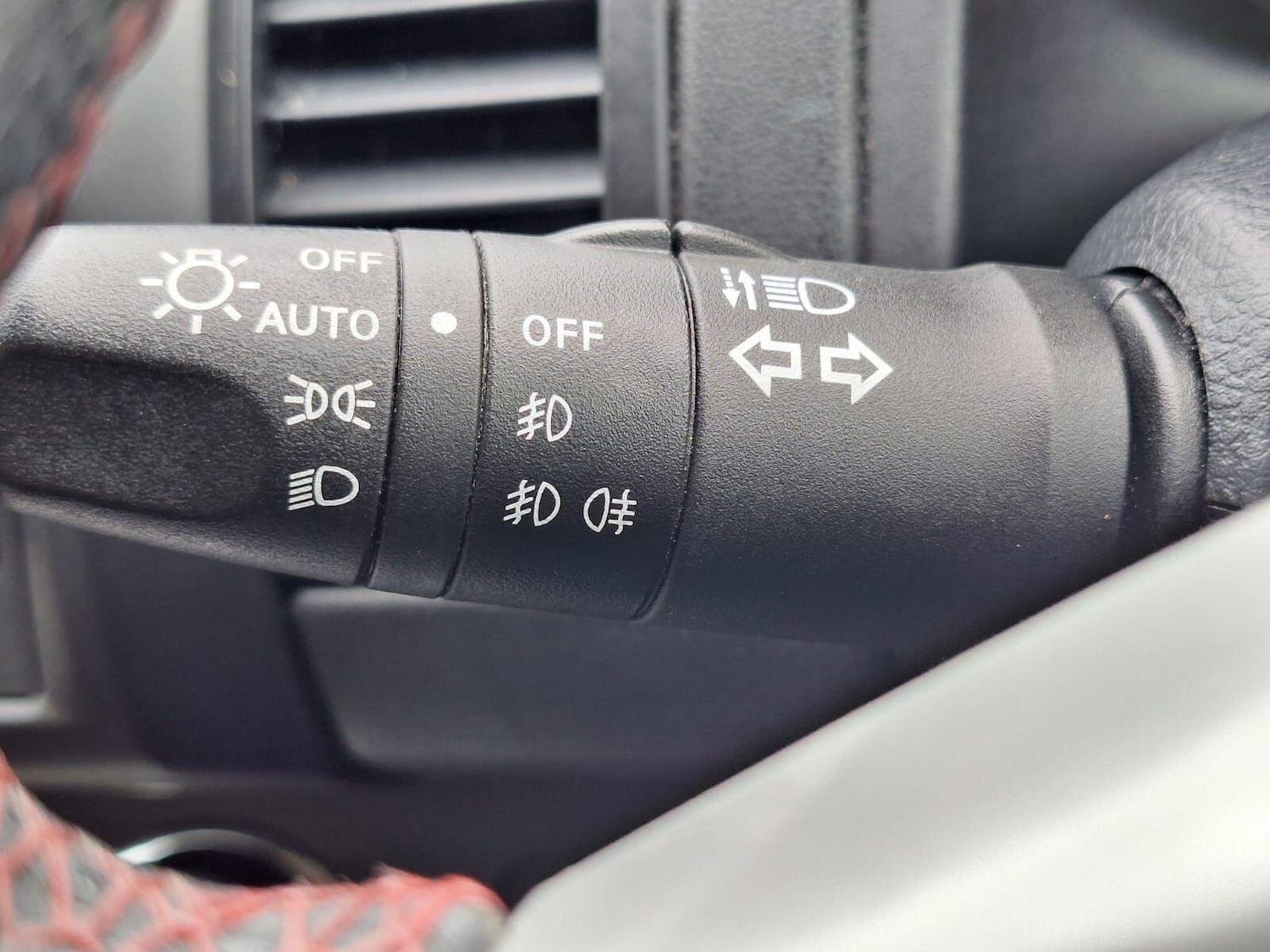 Used Nissan Note 2011 for sale - 76563582: Photo 25