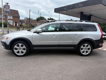 Used Volvo XC70 2011 for sale - 75981862: Photo