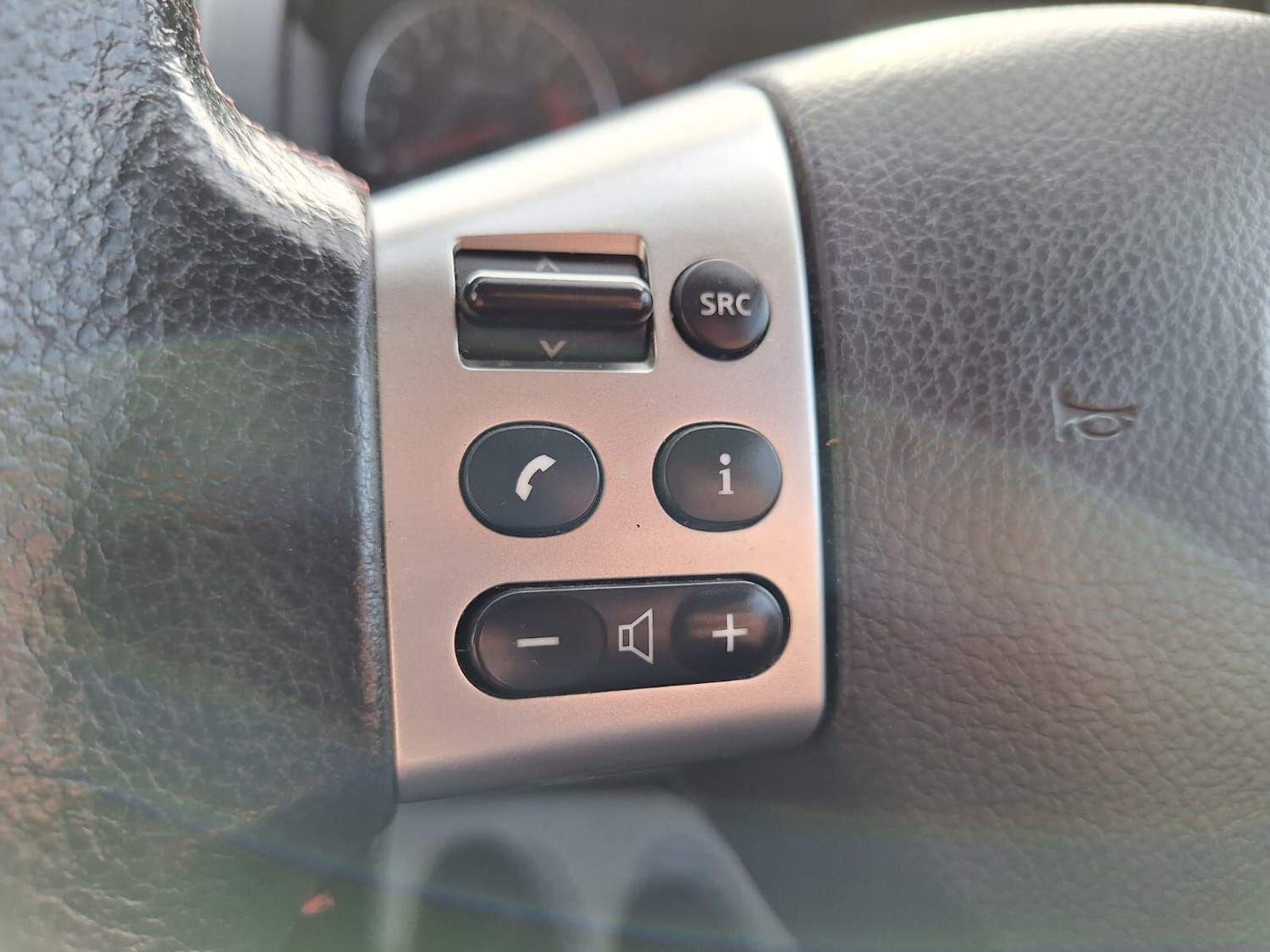 Used Nissan Note 2009 for sale - 76338690: Photo 16