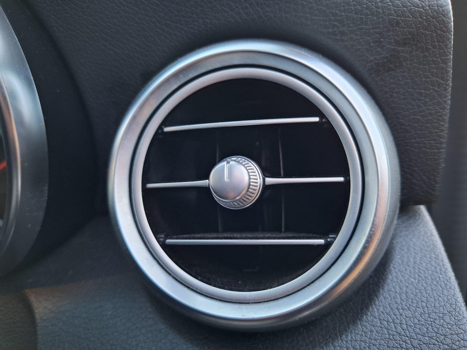 Used Mercedes-Benz C Class 2017 for sale - 76501228: Photo 28